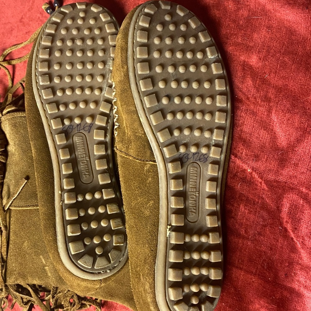 Minnetonka Fringed Suede Moccasin Boots - Picture 10 of 11